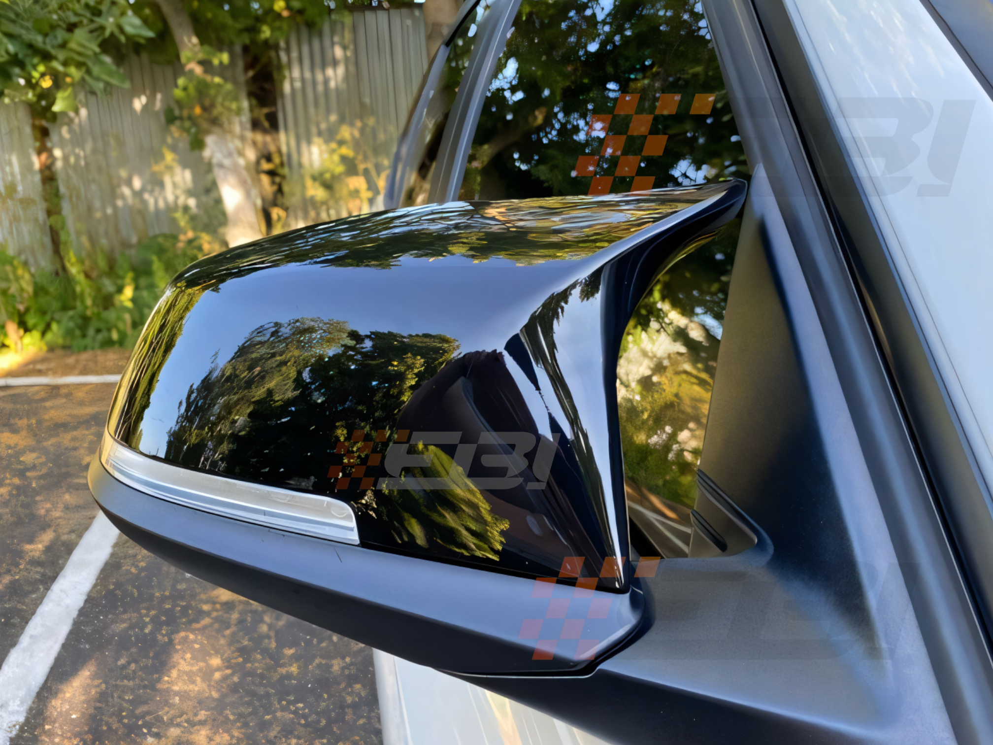 EBI BMW 5, 6 & 7 Series LCI (F10/F11/F18/F07/F06/F12/F13/F01/F02) M Style Mirror Cap Replacement | Gloss Black | Carbon Fiber | 2013 - 2017